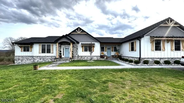 27 Sterling Dr, Wantage Twp., NJ 07461