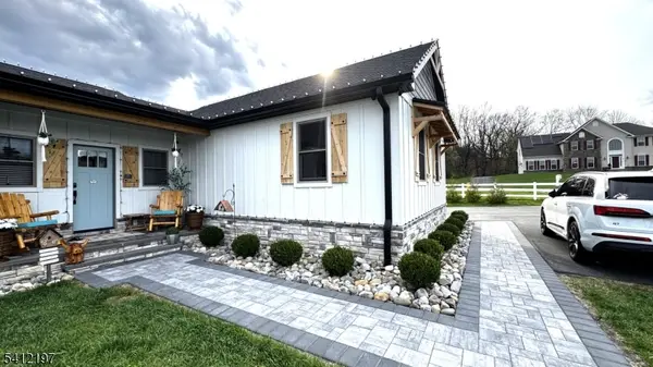 27 Sterling Dr, Wantage Twp., NJ 07461