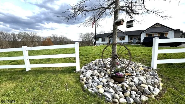 27 Sterling Dr, Wantage Twp., NJ 07461