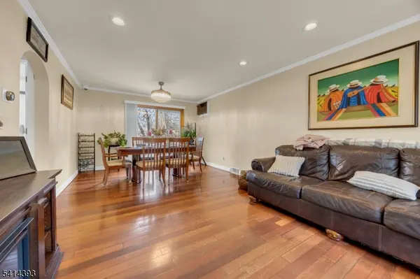 321 Sherwood Rd, Union Twp., NJ 07083