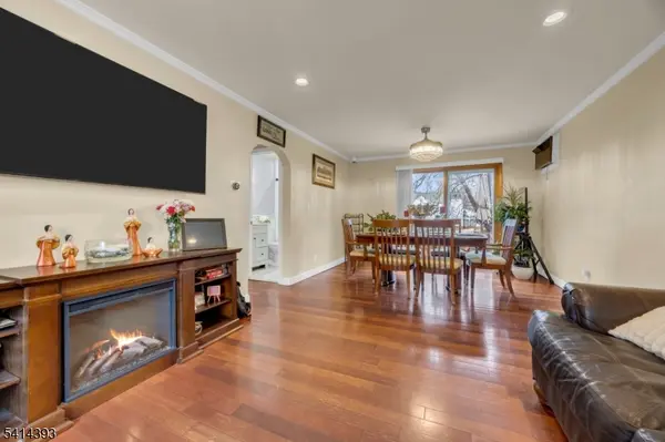 321 Sherwood Rd, Union Twp., NJ 07083