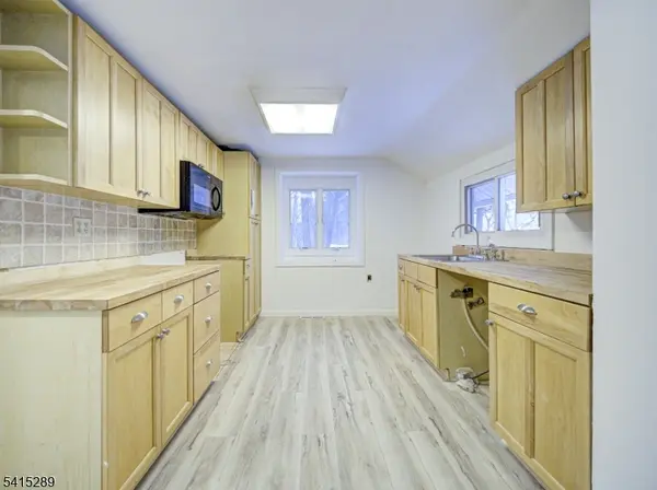 240 Acabonack Rd, Vernon Twp., NJ 07422