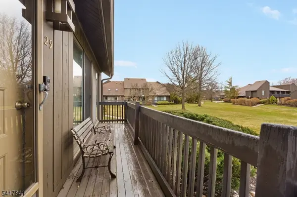 29 Westgate Dr, Edison Twp., NJ 08820