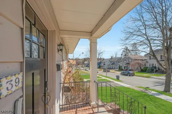 39 Vernon Ter, Bloomfield Twp., NJ 07003