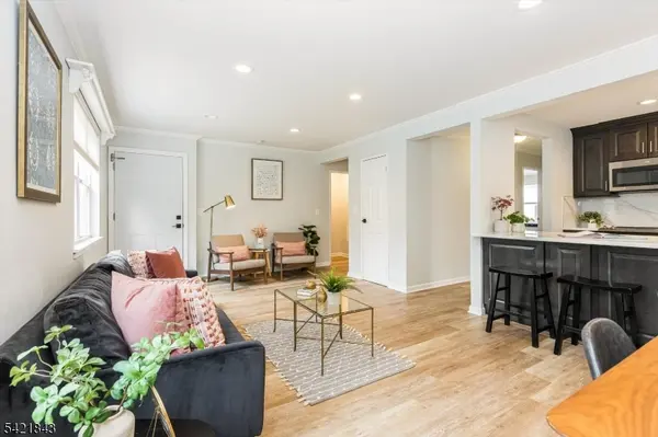 7 Van Vleck St #9, Montclair Twp., NJ 07042