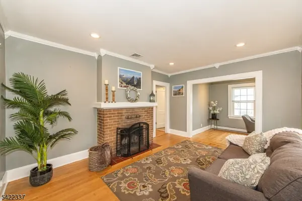 18 Saint Charles Ave, West Caldwell Twp., NJ 07006