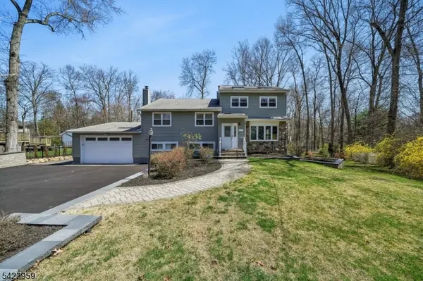 47 Crossbrook Rd, Livingston Twp., NJ 07039