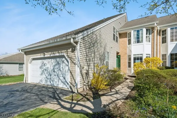 163 Dezenzo Ln, West Orange Twp., NJ 07052