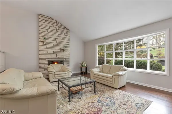 26 Crest Dr, Berkeley Heights Twp., NJ 07974