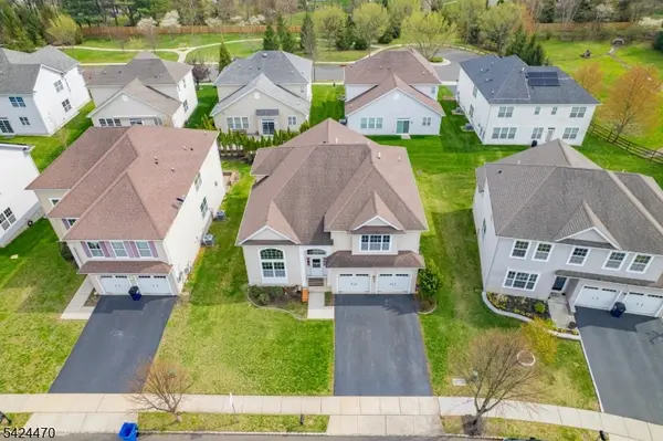 50 Dahlia Ct, Piscataway Twp., NJ 08854