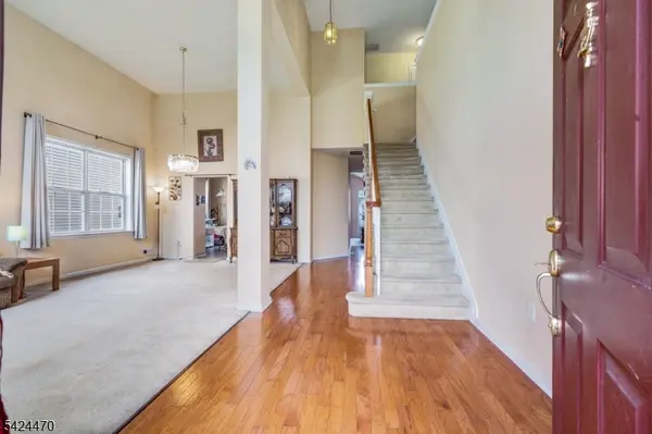 50 Dahlia Ct, Piscataway Twp., NJ 08854