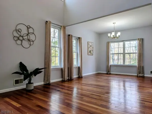 98 Harvard Cir, Montgomery Twp., NJ 08540