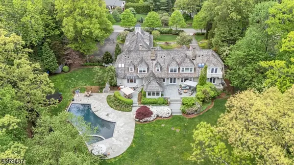 259 Indian Trail Dr, Franklin Lakes Boro, NJ 07417