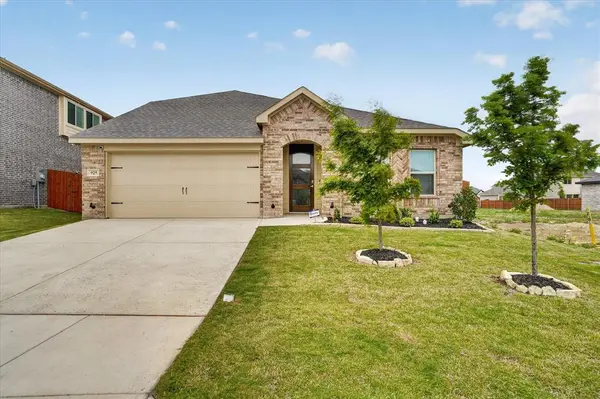 925 Creekhollow Drive, Godley, TX 76044