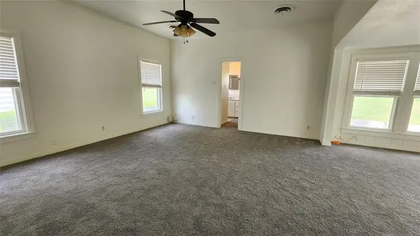 1824 Willowwood Street, Denton, TX 76205