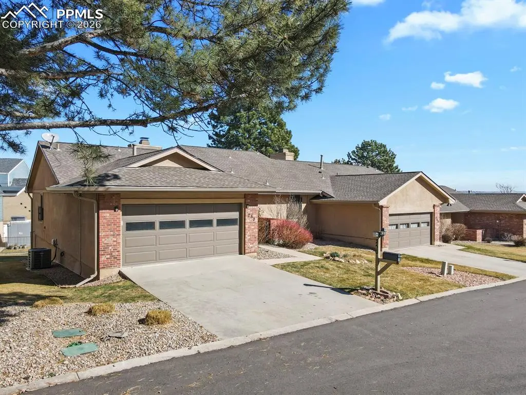 250 Bennington DR, Colorado Springs, CO 80906
