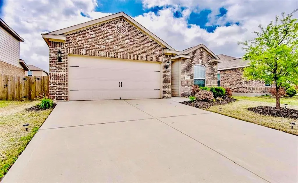 111 Rebel Road, Venus, TX 76084