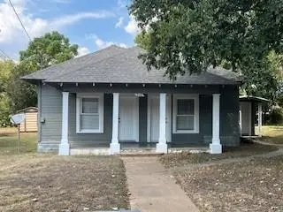 208 Graham Street, Cleburne, TX 76033