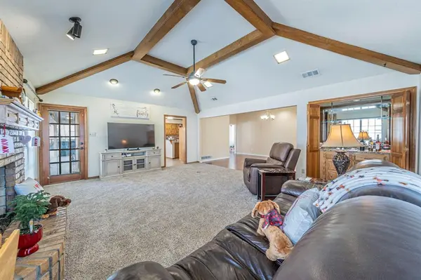 5609 Euclid Drive, Arlington, TX 76013