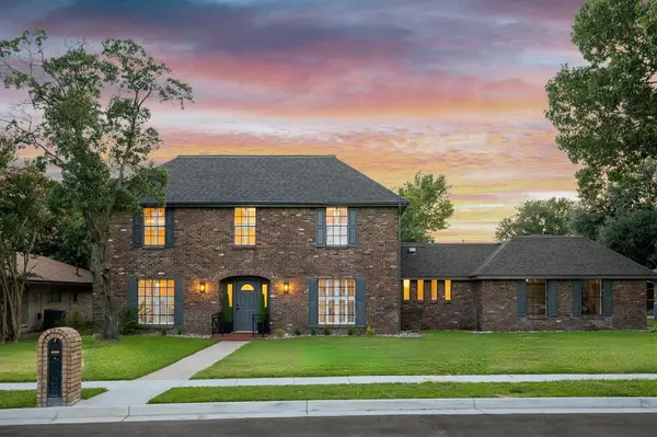 2901 Warren Circle, Irving, TX 75062