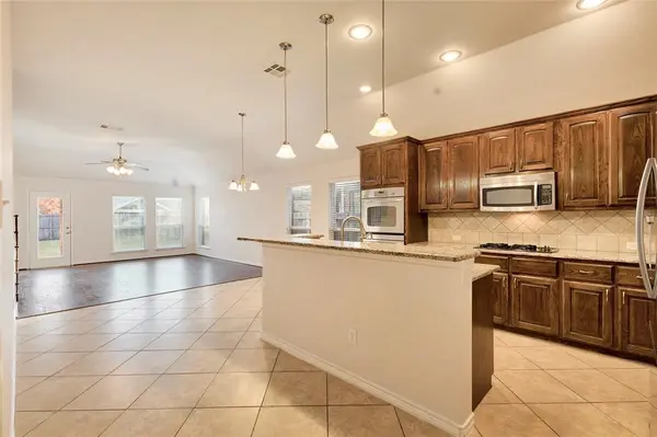 10417 Flat Creek Trail, Mckinney, TX 75072