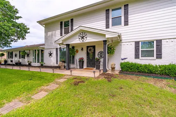 117 Post Oak Court, Willow Park, TX 76087