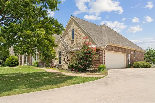 2308 Kella Court, Haslet, TX 76052