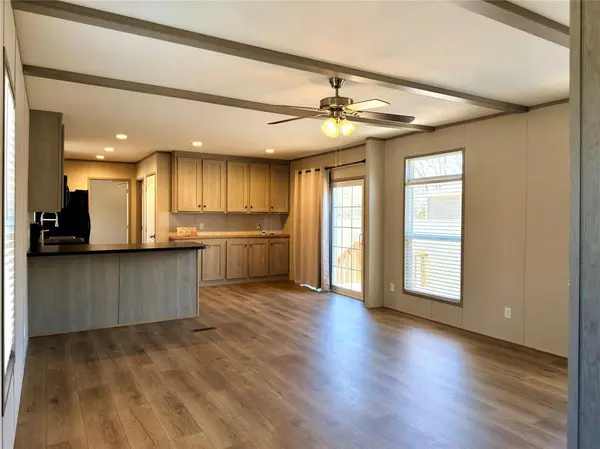 229 Forest Lane Drive #B, Mabank, TX 75156