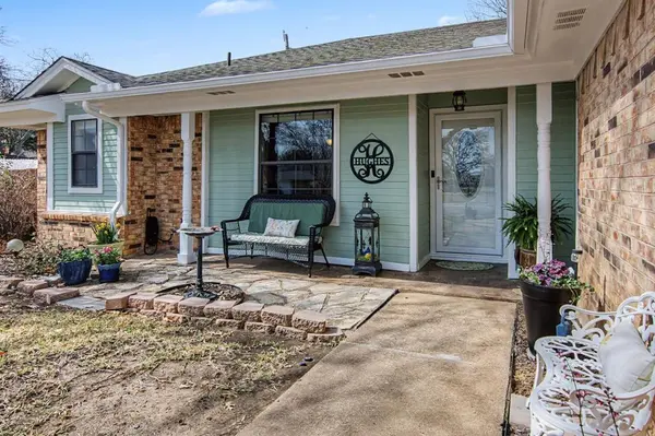 7449 Timberhill Drive, North Richland Hills, TX 76182