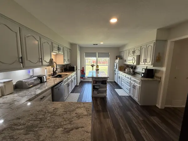 910 Panorama Loop, Waxahachie, TX 75165