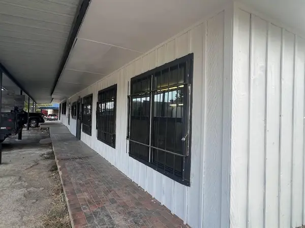 1500 S Oak Avenue, Mineral Wells, TX 76067