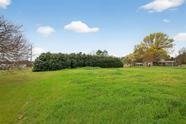 142 Vz County Road 4830, Ben Wheeler, TX 75754