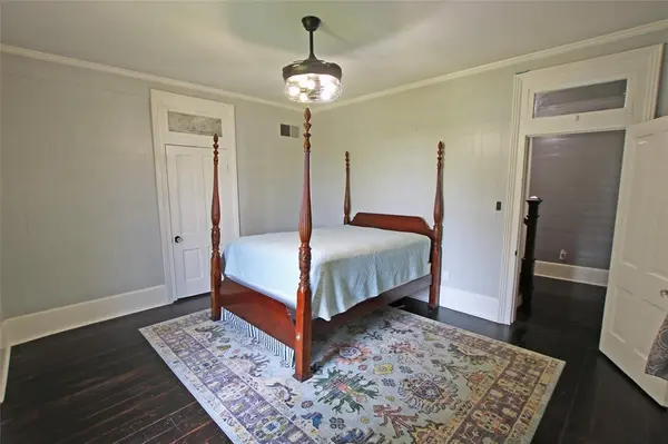 453 E Marshall Street, Van Alstyne, TX 75495