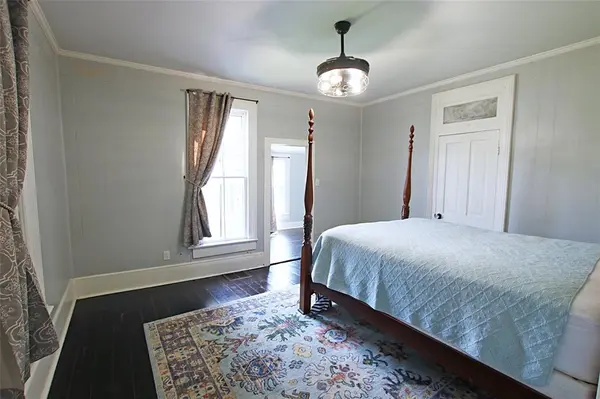 453 E Marshall Street, Van Alstyne, TX 75495