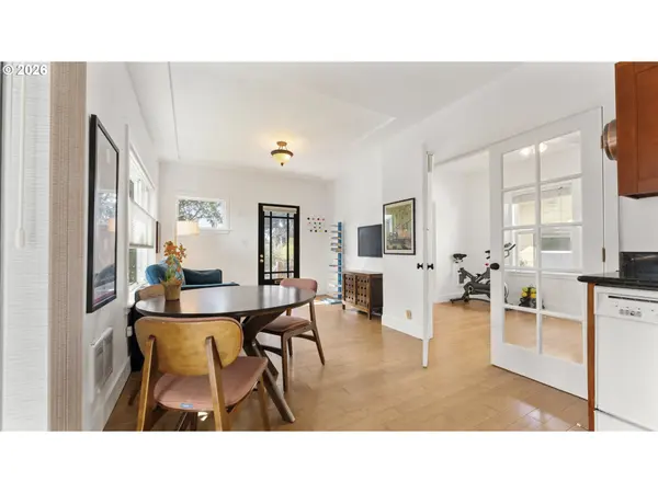 7022 N OMAHA AVE, Portland, OR 97217