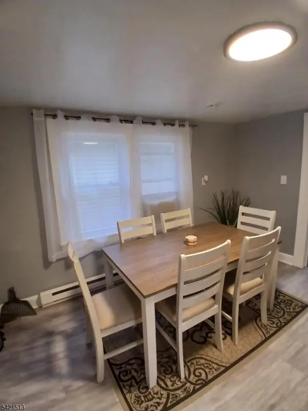 17 Thomas St #2, Bloomfield Twp., NJ 07003