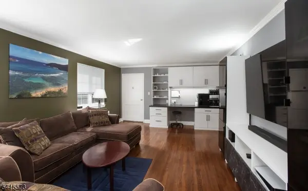 90C Troy Dr #C, Springfield Twp., NJ 07081