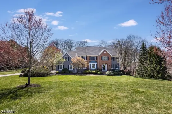 2 Fieldcrest Rd, Chester Twp., NJ 07930