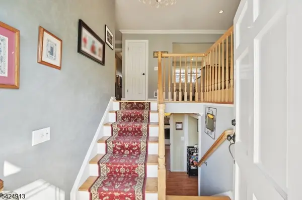 676 Rutgers Pl, Paramus Boro, NJ 07652