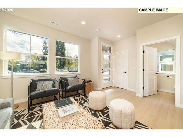 5695 SE 60th AVE, Portland, OR 97206