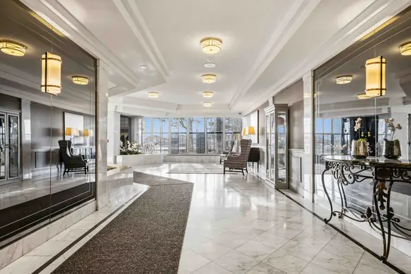 1 Greystone Walk DR #884, Toronto E04, ON M1K 5J3