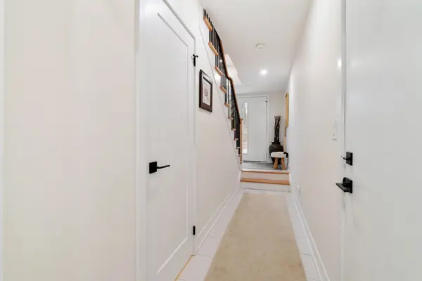 8 Bru Lor LN, Orillia, ON L3V 8P4