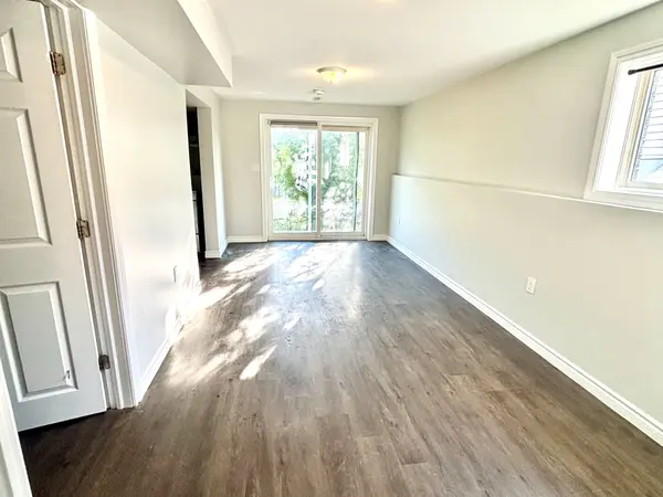 Lower - 93 Columbia RD, Barrie, ON L4N 8C5