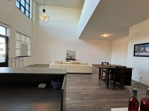 21 Matchedash ST S #102, Orillia, ON L3V 4W4