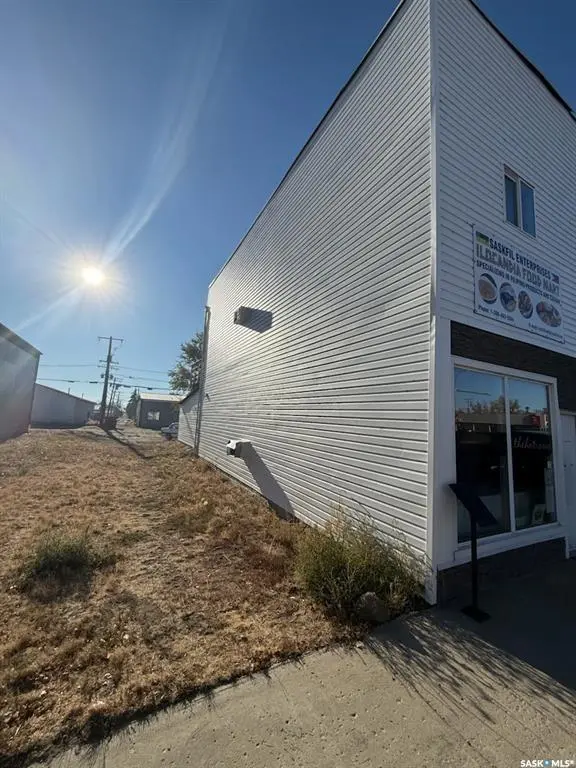 111 Main STREET, Kindersley, SK S0L 1S0