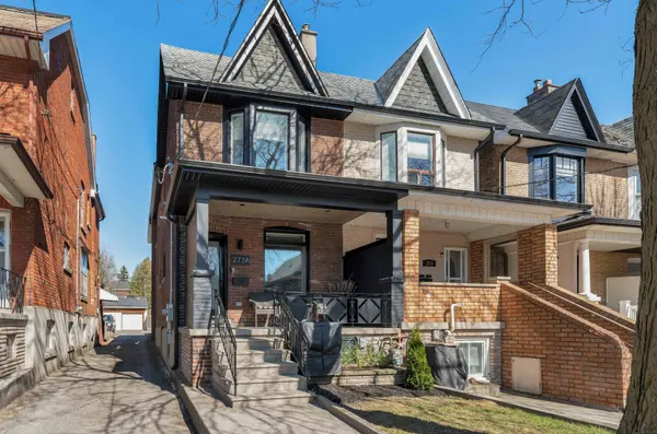 273A Salem AVE, Toronto W02, ON M6H 3C8