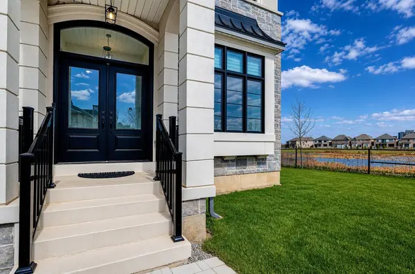 1416 Ford Strathy CRES S, Oakville, ON L6H 6E3