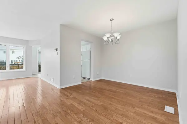 640 Louis Toscano DR W, Orleans - Cumberland And Area, ON K4A 0B3