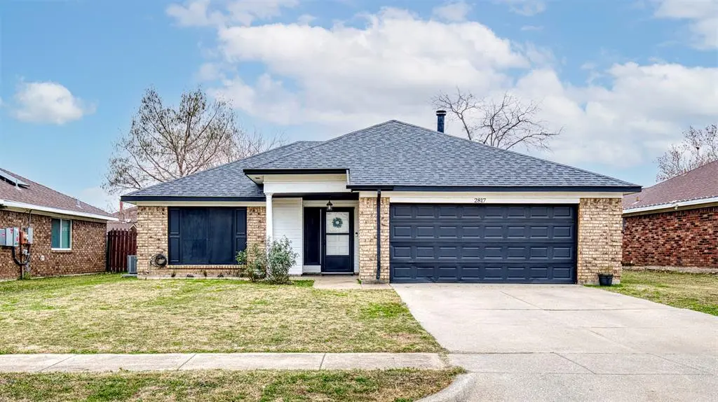 2817 Country Creek Lane, Fort Worth, TX 76123
