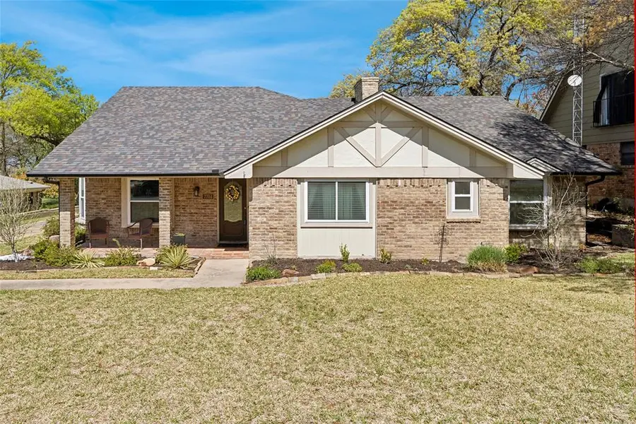 7704 Skylake Drive, Fort Worth, TX 76179